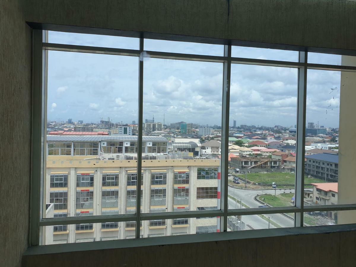 Peninsula Hotel And Towers Lagos Exterior photo